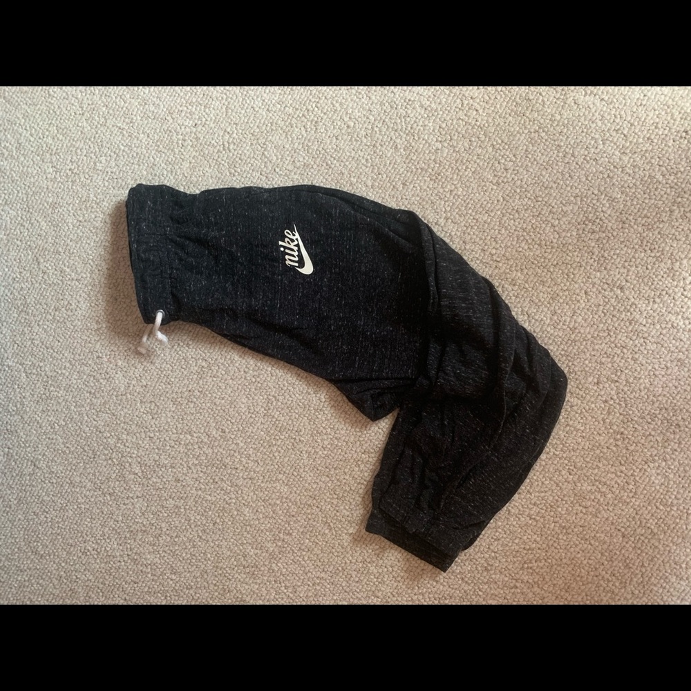 nike joggers